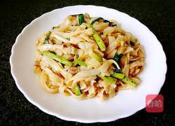 炒沙河粉的做法图解3