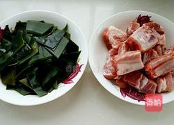 海带枸杞排骨汤的做法图解1