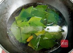 海带枸杞排骨汤的做法图解3