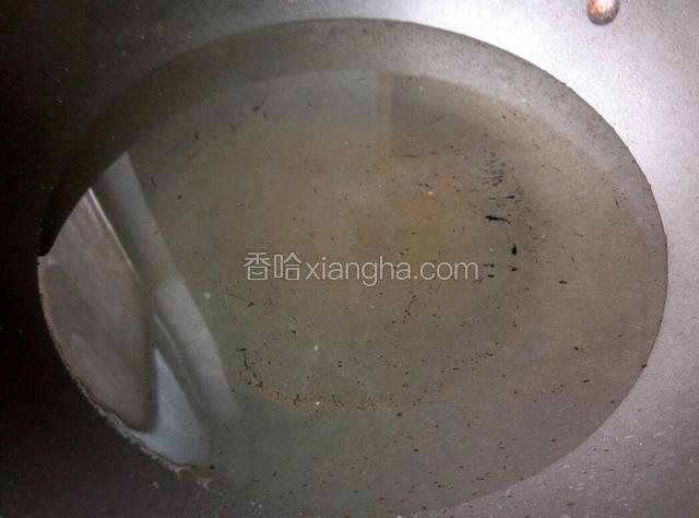 锅里加入500克清水，