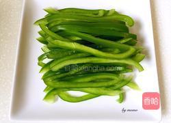青椒炒豆干的做法图解1