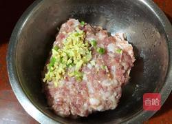 干炸丸子的做法图解1