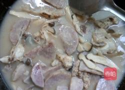 大头鱼芋头杏鲍菇碎肉汤的做法图解11