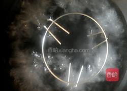 油泼虾菇的做法图解8