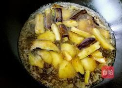 东北版土豆炖茄子的做法图解6