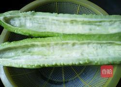 豉香肉末炒苦瓜的做法图解2