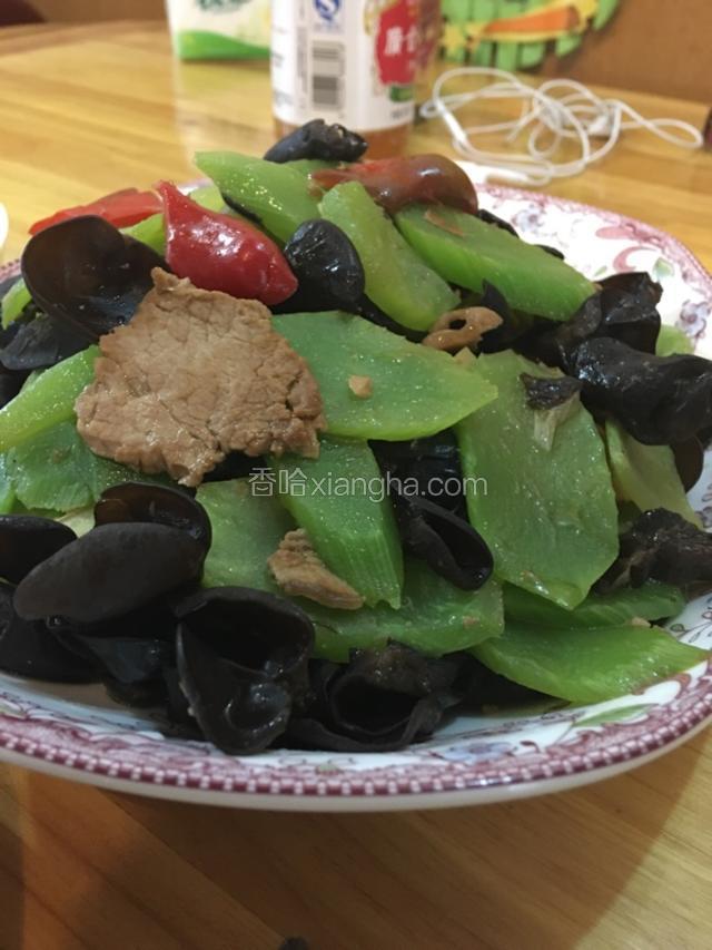 莴笋木耳炒肉片