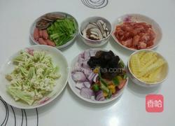 香辣干锅鸡的做法图解1