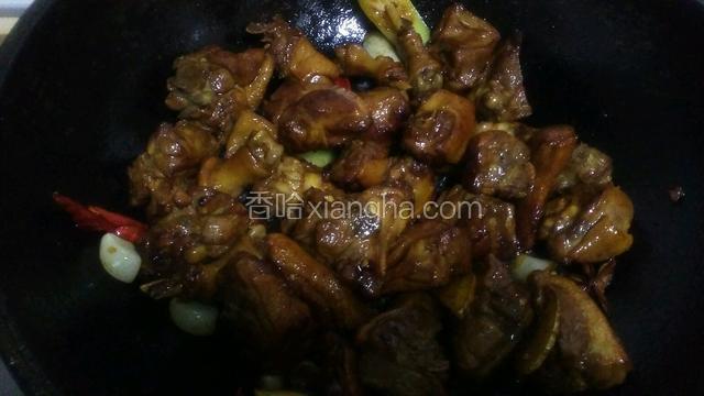 放入酱油少放一些就可以