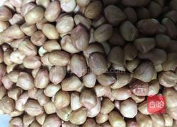 盐爆花生米的做法图解1