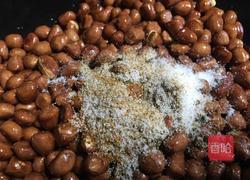 盐爆花生米的做法图解6