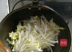 炝炒圆白菜的做法图解5