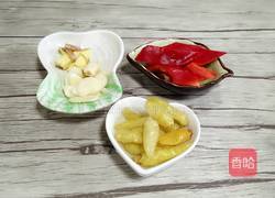 铁棍山药炒木耳的做法图解2