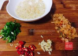 凉拌葱油皮蛋豆腐的做法图解3