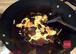蝦仁木耳滑蛋的做法圖解8