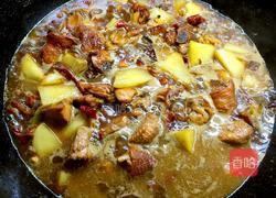 新疆正宗秘制大盘鸡的做法图解9