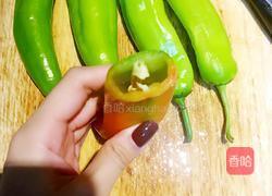 尖椒塞肉的做法图解1