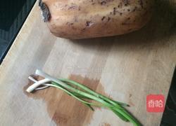 麻辣拌藕片的做法图解1