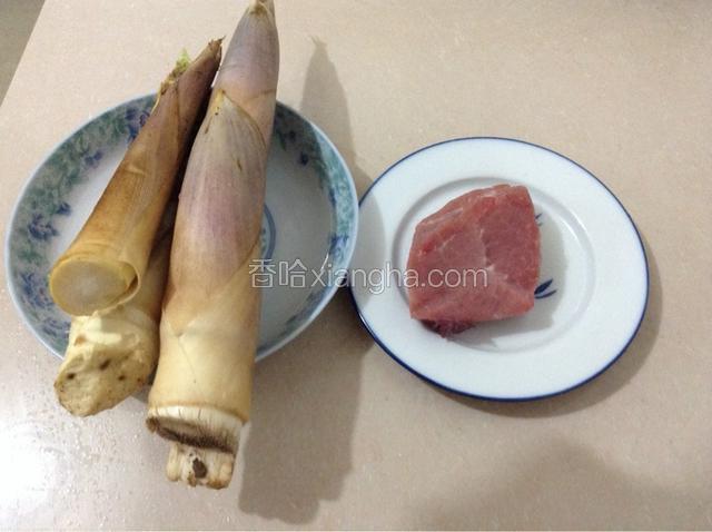 准备好所需食材。