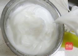 彩虹蛋糕卷的做法图解7