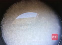 电饭煲焖饭的做法图解2