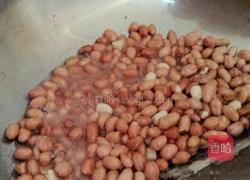 香炒花生米的做法图解3