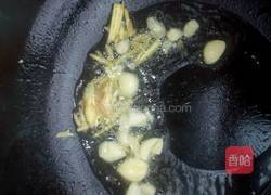 泥鳅炖豆腐汤的做法图解3