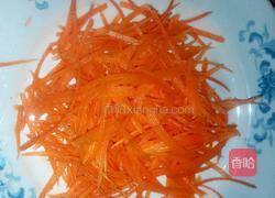 炒胡萝卜的做法图解2