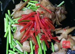 蒜苔炒肉片的做法图解7