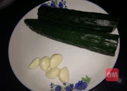 简易陈醋黄瓜的做法图解1