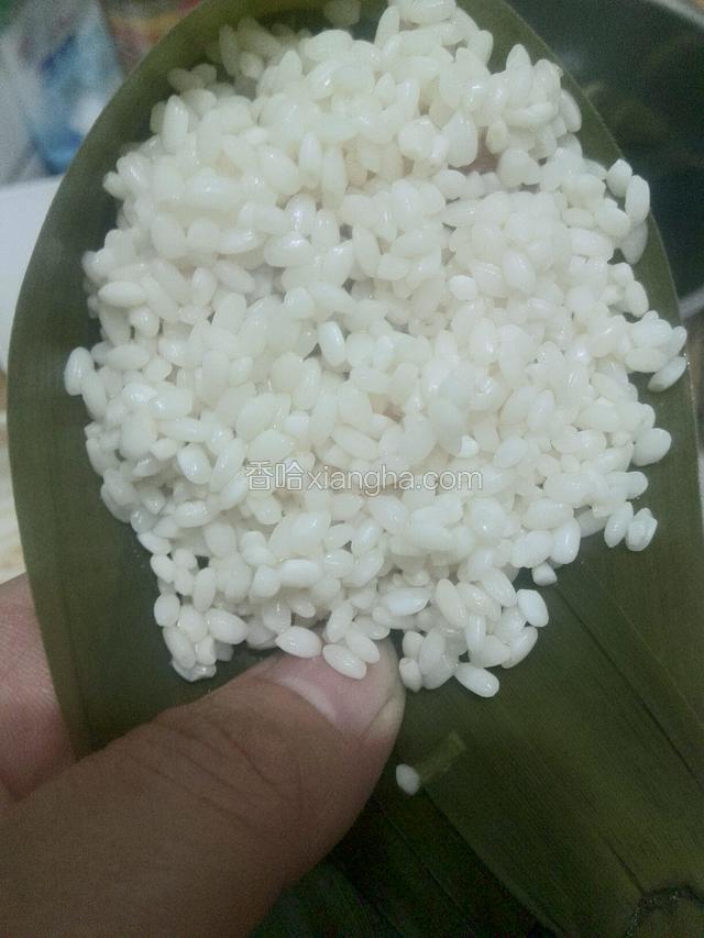 上面再放糯米，
