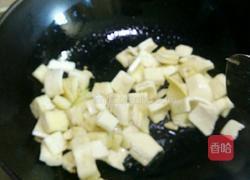 孜然炒馒头的做法图解3