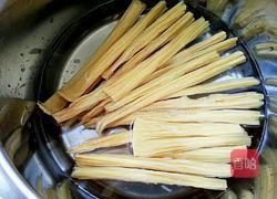 炝锅腐竹的做法图解2