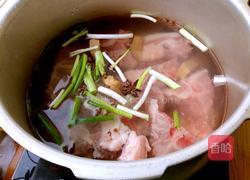 酸菜炖排骨的做法图解4