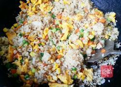 三色蛋炒饭的做法图解11