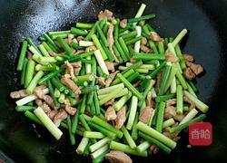 蒜毫炒肉的做法图解5