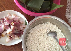 咸肉粽的做法图解1