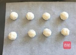 蛋白椰蓉球的做法图解8