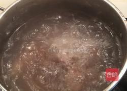 玉米红萝卜马蹄龙骨汤的做法图解2