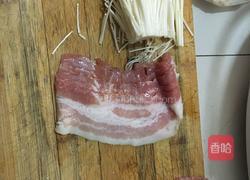 香煎培根金针菇卷的做法图解1