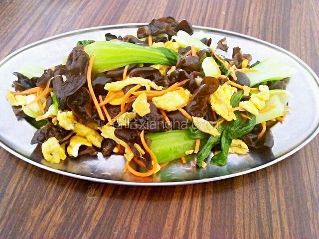 木耳鸡蛋炒油菜