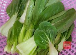 木耳鸡蛋炒油菜的做法图解1