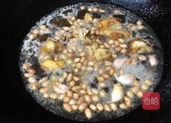 花生炖猪蹄的做法图解10
