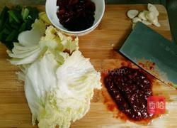 水煮白菜肉片的做法图解1