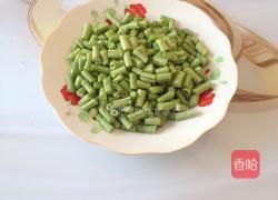 豆角肉末的做法图解1
