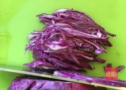 凉拌甘蓝的做法图解1