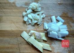 蒲公英炒鸡蛋的做法图解3