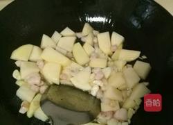 炖土豆块的做法图解5