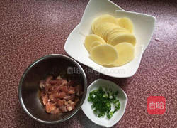 土豆片炒肉的做法图解2