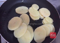 土豆片炒肉的做法图解4